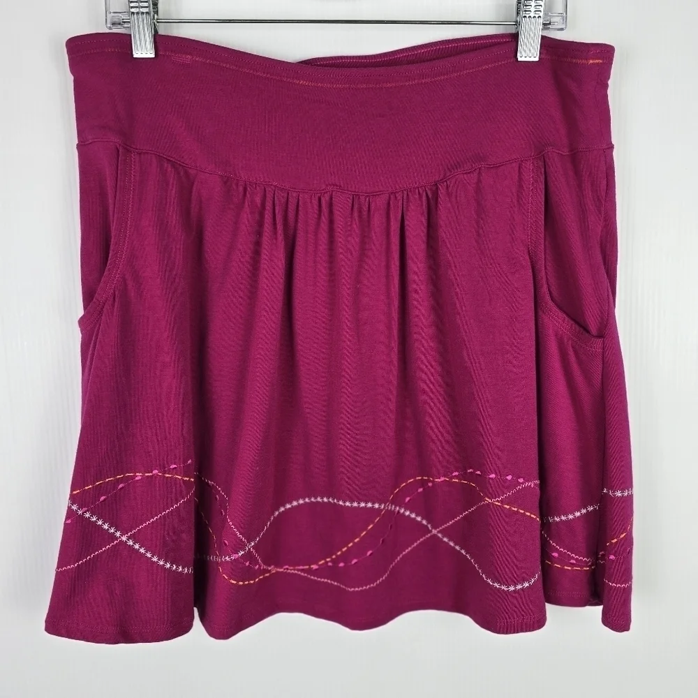 Title Nine Women's Fuschia Embroidered Bottom Skirt Gathered Waist SizeM Flouncy